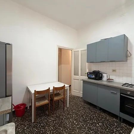 Tulipano House By Ml White House Gênes